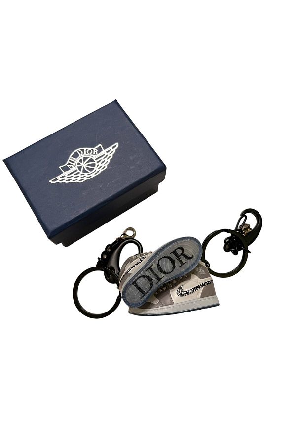 Grapecase-Air Dior Keychain 1