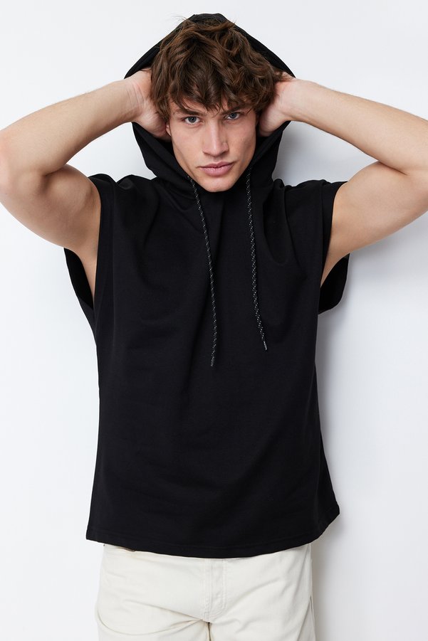 Trendyol Collection Black Hooded Oversize/Wide Cut Short Sleeve Plain T-Shirt Tmnss20Sw0148