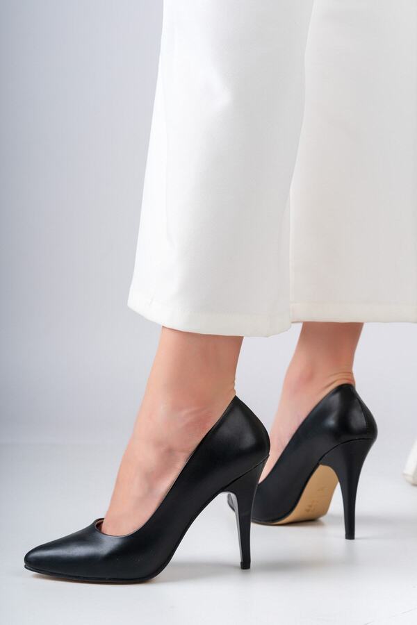 CMZ-Simple Stylish Stiletto 1