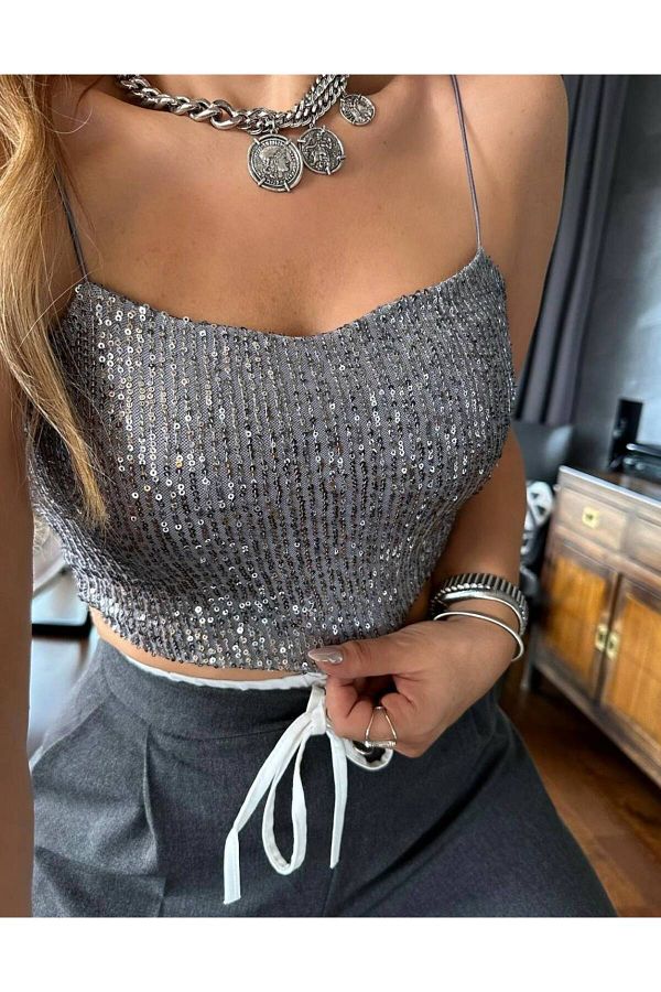 Pulli Collection-حبل معلق مزين بالترتر 1
