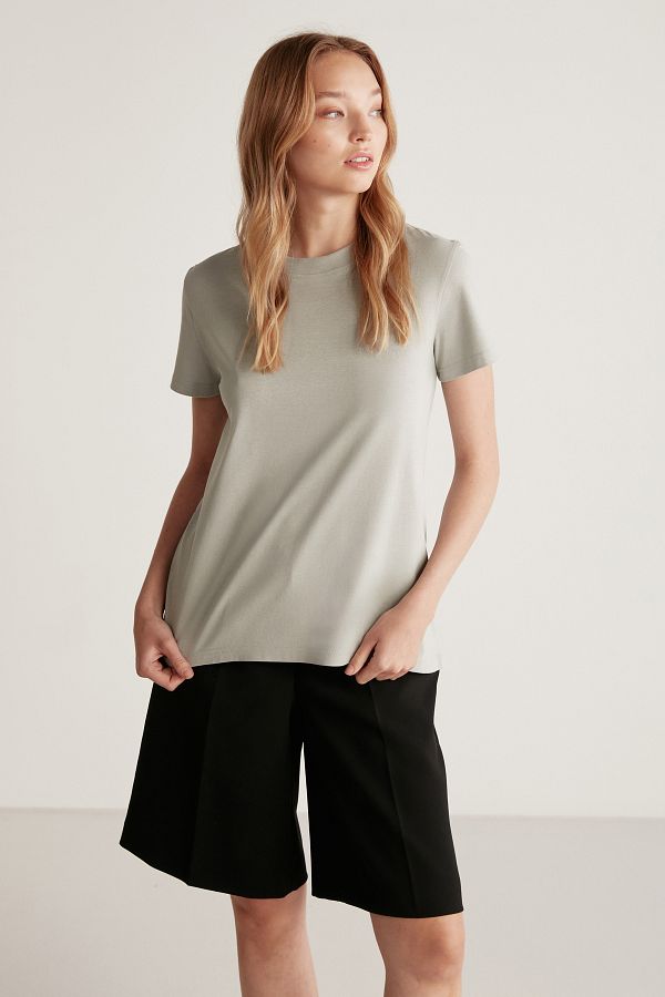 GRIMELANGE-Samantha Damen – T-Shirt aus 100 % Bio-Baumwolle mit langem Rücken, hellgrau 1