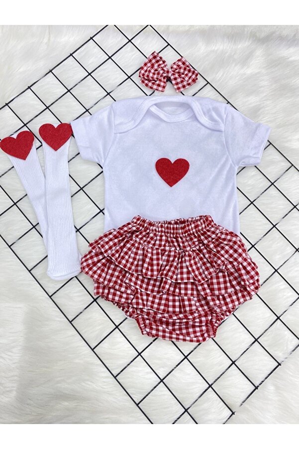ŞAPKAKİDS KIZ BEBEK KIRMIZI PİTİKARE FIRFIRLI ŞORT ÇORAP VE BANDANA SET