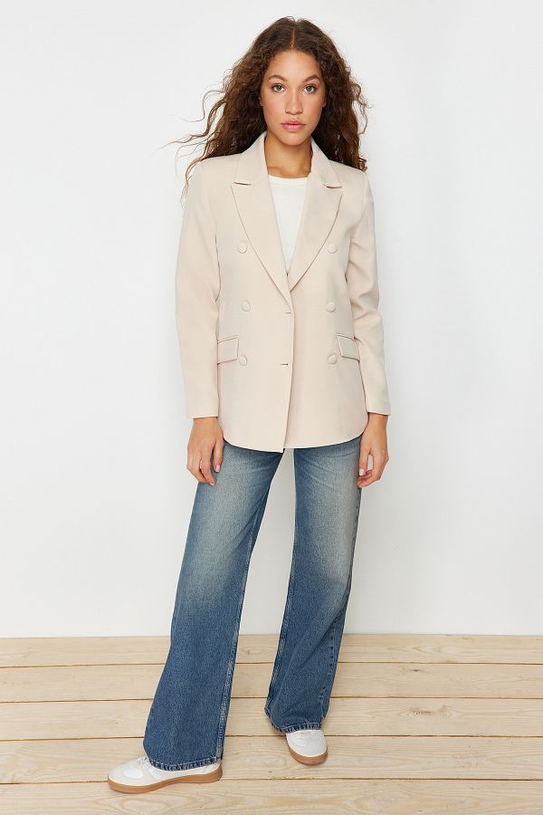 Trendyol Collection-Gewebte Blazerjacke mit normalem Futter in Stein TWOSS21CE0137 1
