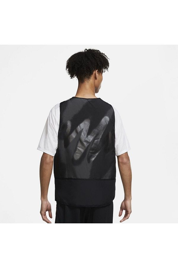 Nike Therma fit Repel Wild Run Synthetic Filled Men s Black Vest Trendyol