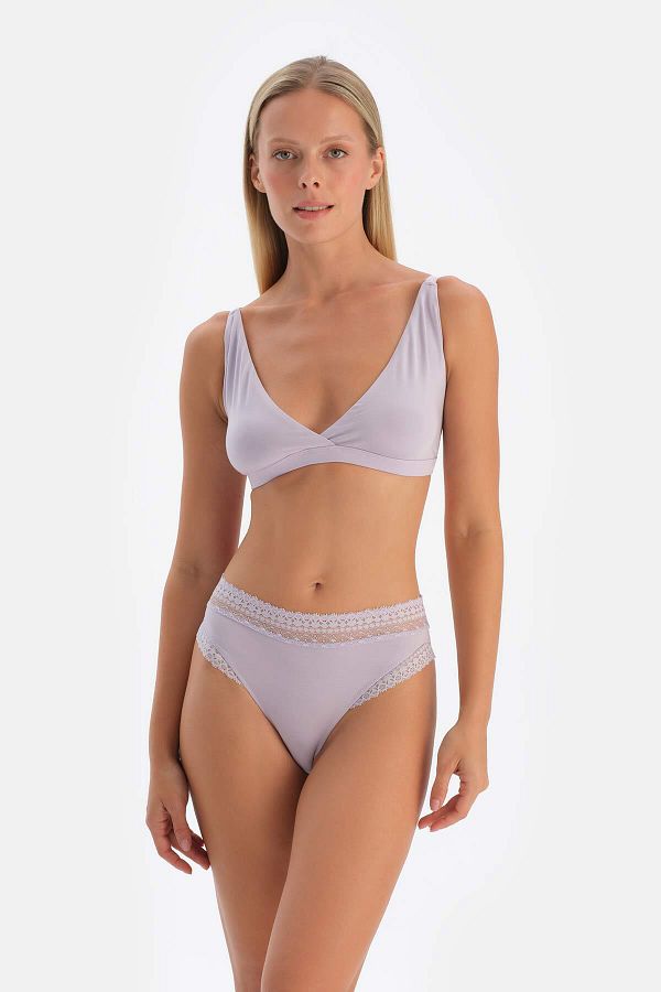 Dagi-Lila Slip mit Spitze 1