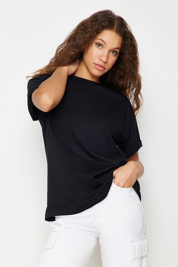 Trendyol Collection-Schwarzes Oversize-T-Shirt aus 100 % Baumwolle mit Rundhalsausschnitt – TWOSS20TS0134 1