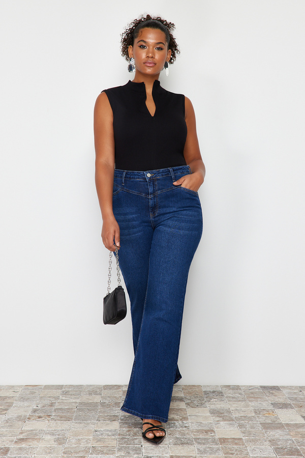 Trendyol Curve-Modré džíny s vysokým pasem Comfort Stitch Detail Spanish Leg Flare Fit TBBSS24CJ00003 1