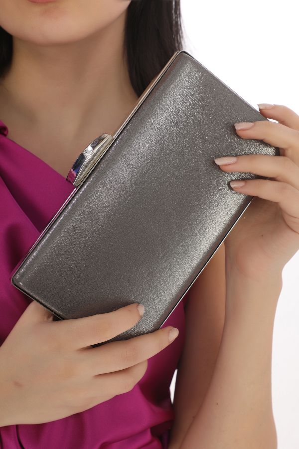 womenacs Women s Platinum Color Painted Clutch Bag Trendyol