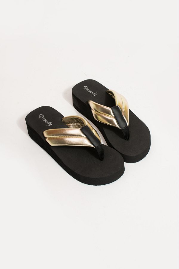 MUJER LS Women s Black Gold Platform Flip Flops Beach Slippers Flip Flops Trendyol
