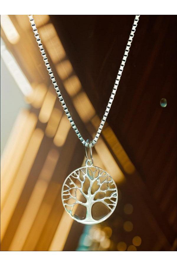 Stylish silver necklace hotsell