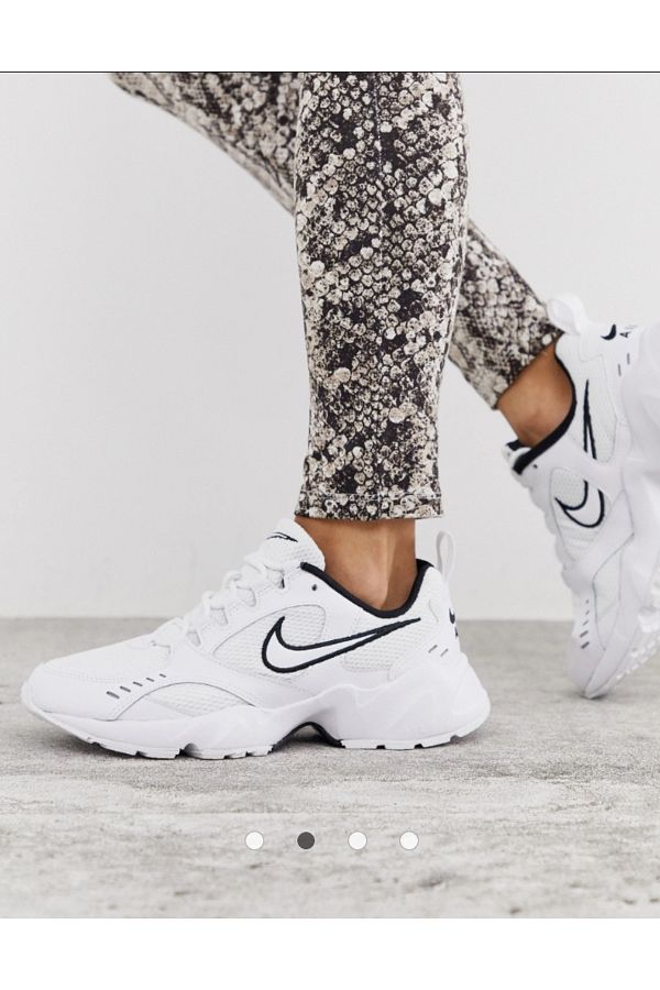 Nike Air Heights Women s Sports Shoes Trendyol