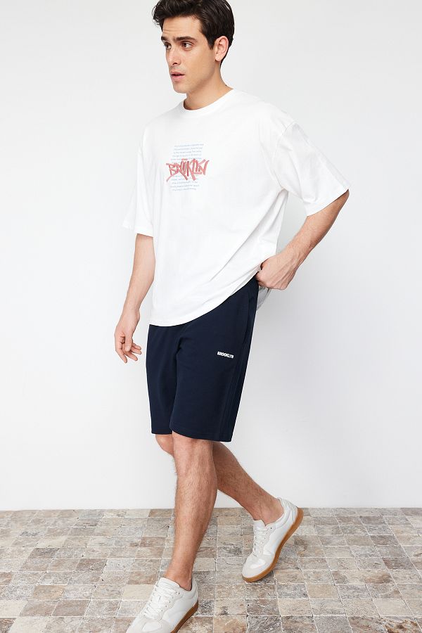 Trendyol Collection-Темно-синій Regular RegularNormal крою середньої довжини з принтом Сорт TMNSS21SR0377 1