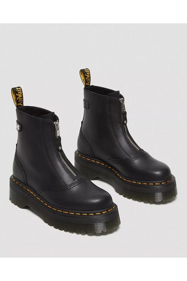 Stileo dr martens on sale