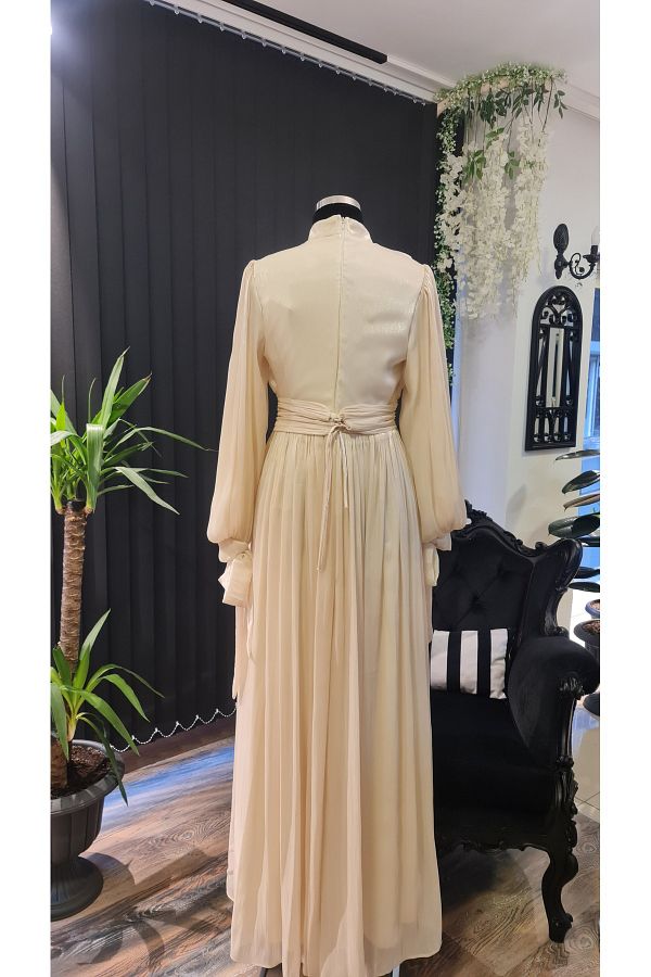 Beige color dress for graduation best sale