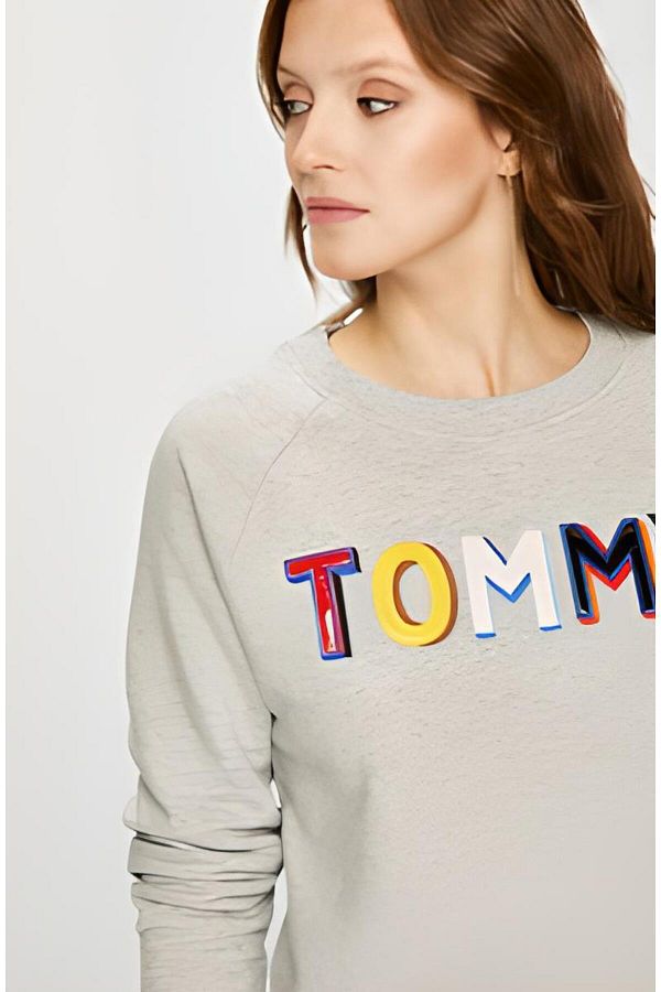 Tommy Hilfiger SWEATSHIRT FRANCESCA OVERSIZE FIT Trendyol