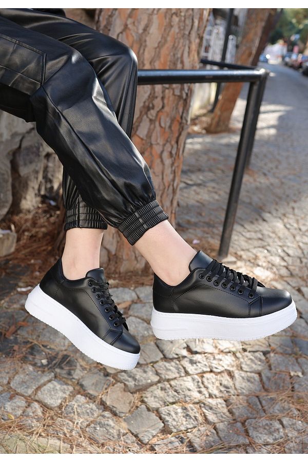 No black soled shoes shop