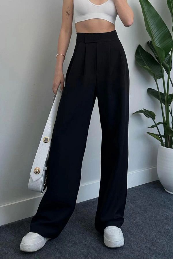 Black pleated palazzo trousers store