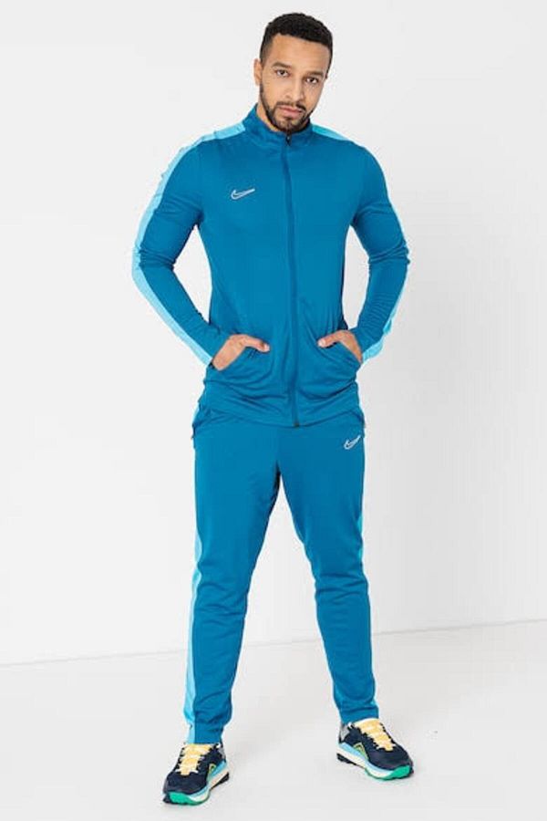 Nike store new tracksuit