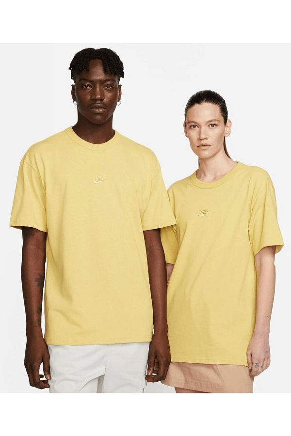 Nike Premium Essentials T shirt Met logo in Gold Cotton Sports T Shirt Trendyol