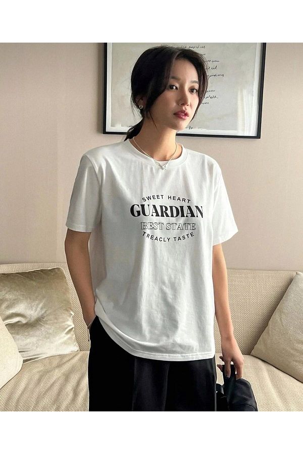 LOU SA Women s White Guard an Printed Crew Neck Oversize T Shirt Trendyol