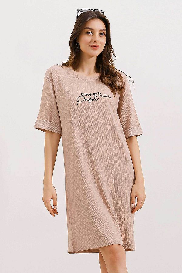 Bigdart-2452 Sukienka oversize z nadrukiem - Biscuit 1