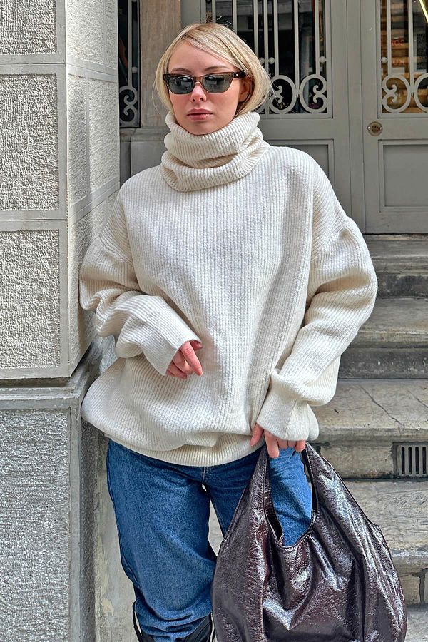 Swist-Beige Turtleneck Oversize Long Knitted Women's Knitwear Sweater 1