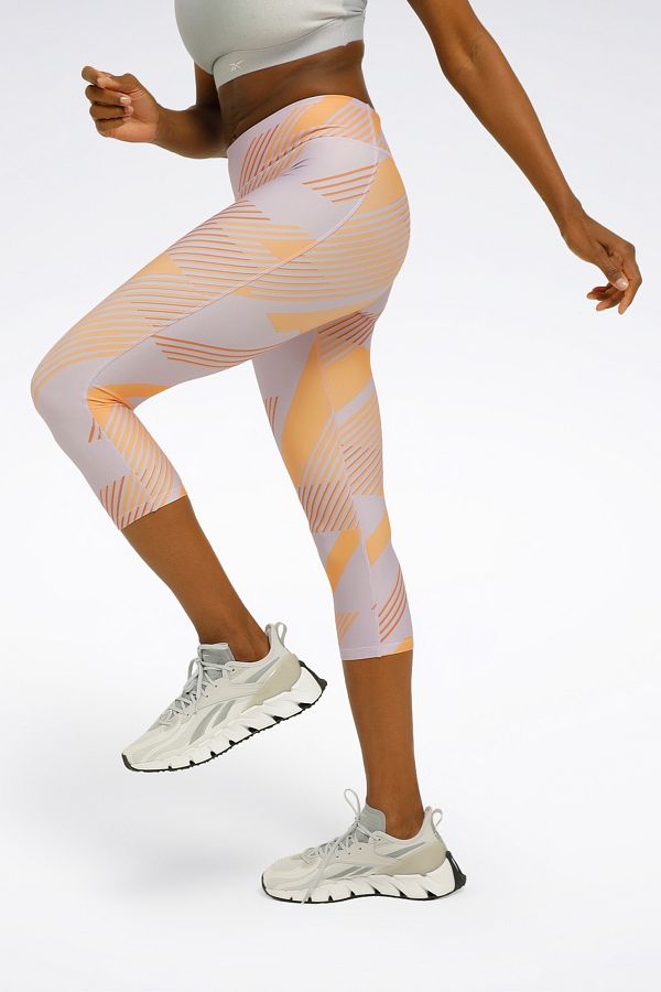 Reebok Wor Train Aop Capri Off white Women s Tights Trendyol