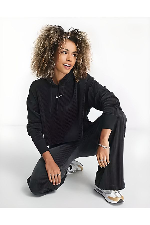 Nike Sportswear Womens Velour Women s Velvet Black Sweatshirt Trendyol