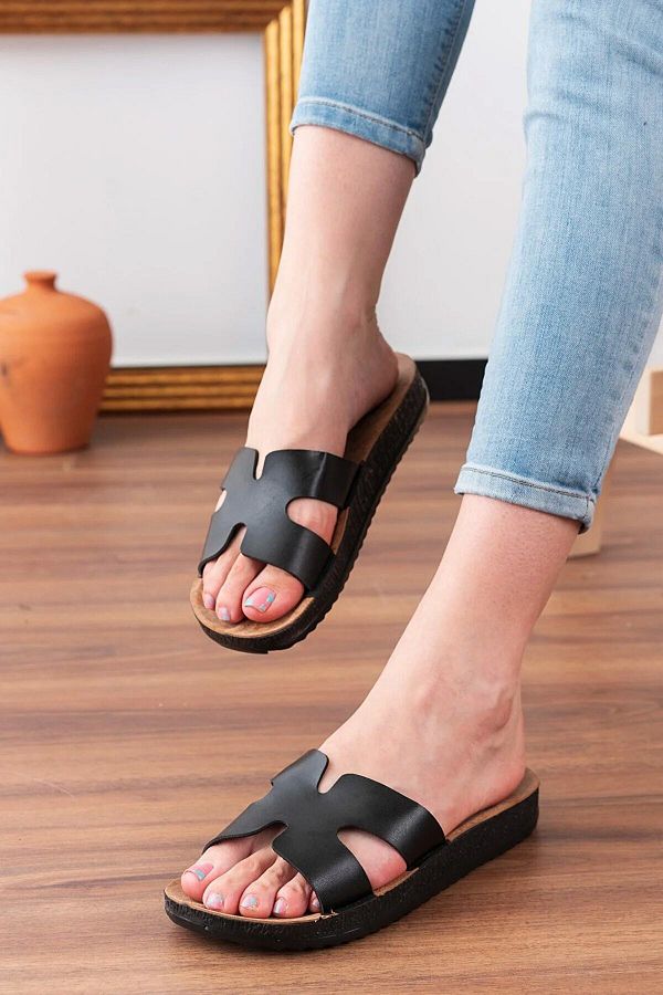 Armis Women s Summer Slippers Suitable for Beach Street and Home