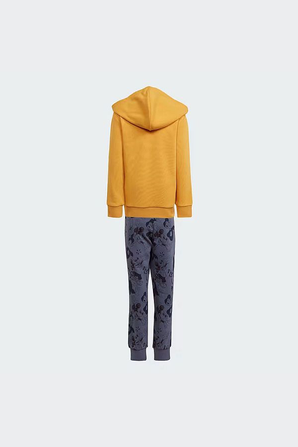 Pale yellow sweatsuit 2025