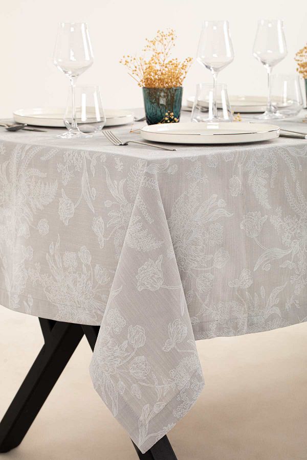 LUFA HOME-NAIFE JAKAR TABLE CLOTH 1
