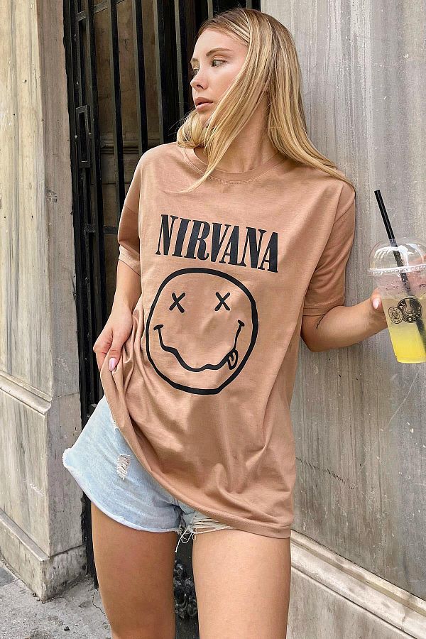 Swist Nerzfarbenes New Nirvana bedrucktes Oversize Damen T Shirt Trendyol