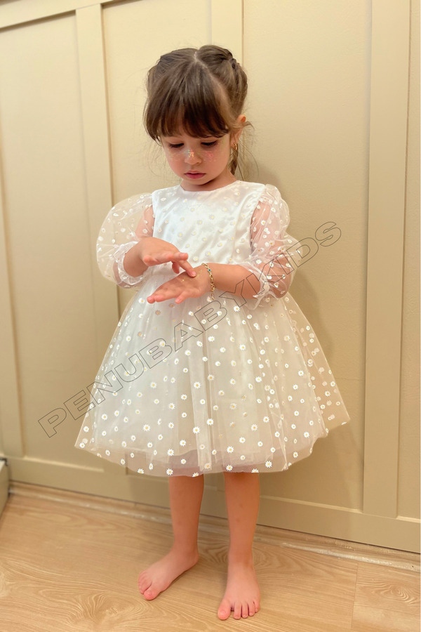 penu baby kids Beyaz Çiçek Detaylı Truvakar Kol Kız Bebek Elbise