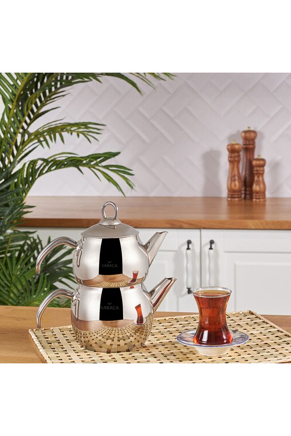 Karaca-Adelya Mini Teekannen-Set aus Metall, Teekanne 0,65 Lt + Teekannendeckel Trinker 1,1 Lt 1