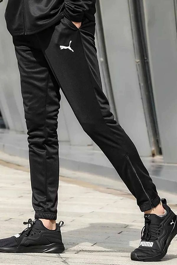 Puma regular fit sweatpants outlet