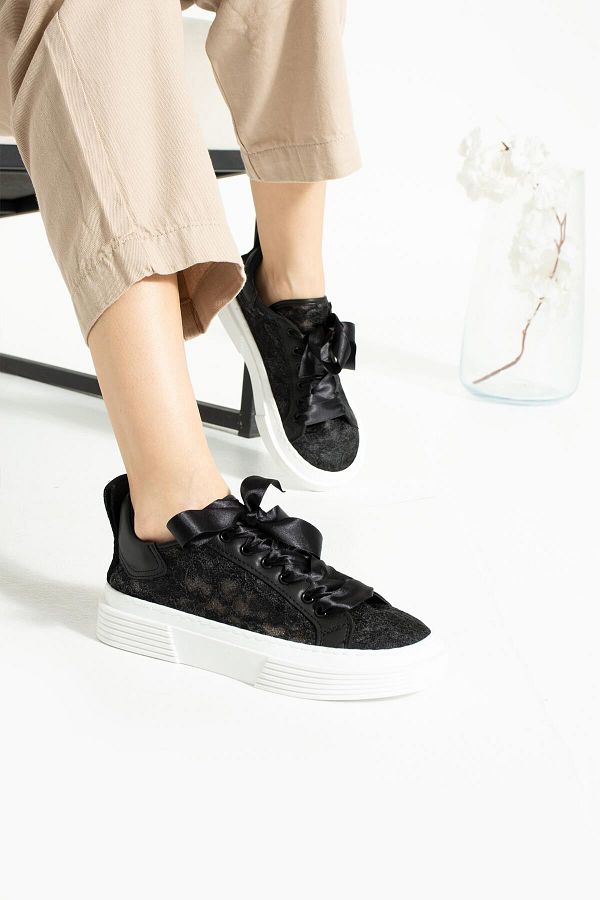 Lace fabric sneakers shop