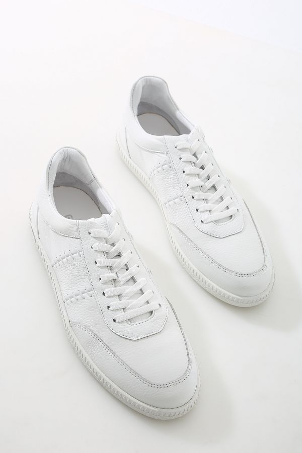 New season sneakers deals