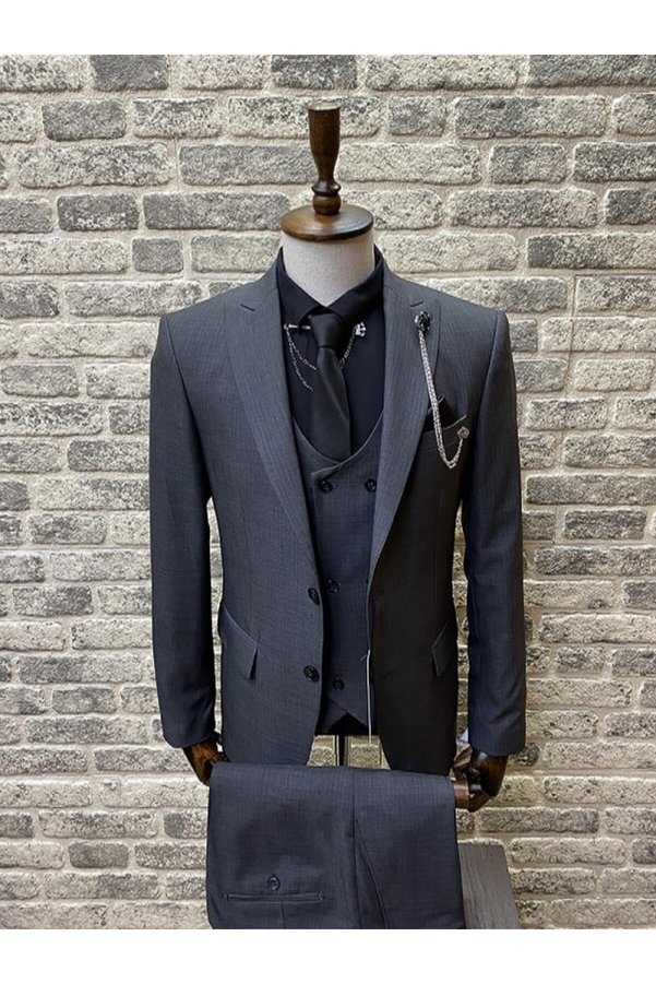 MONTO BENE Slim Fit Suit with Gray Vest
