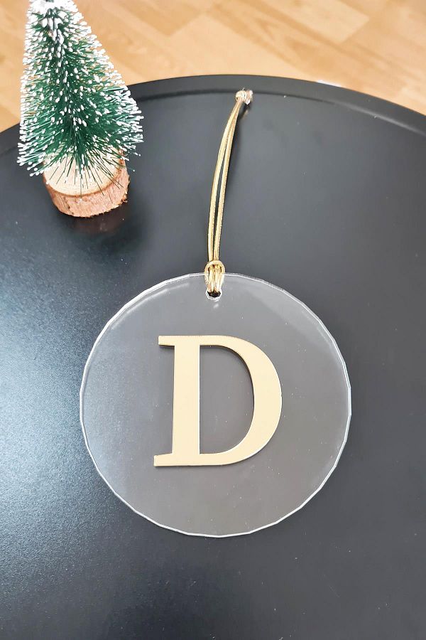 PEKSHOP-New Year's Tree Ornament with Initials - Gold Initial New Year's Ornament 1