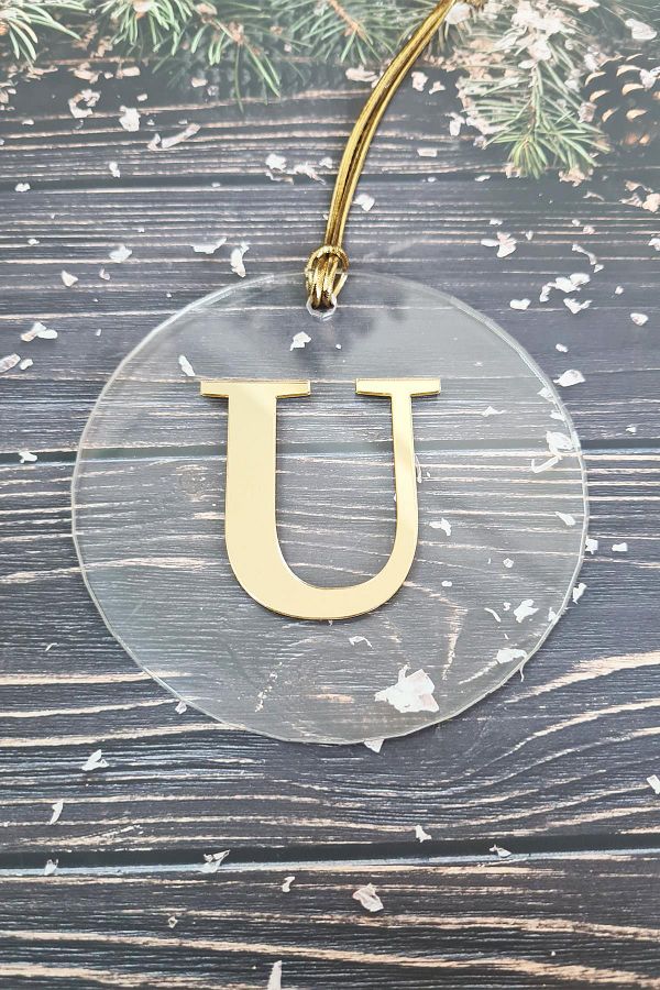 PEKSHOP-New Year's Tree Ornament with Initials - Gold Initial New Year's Ornament 1