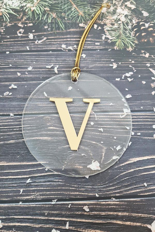 PEKSHOP-New Year's Tree Ornament with Initials - Gold Initial New Year's Ornament 1