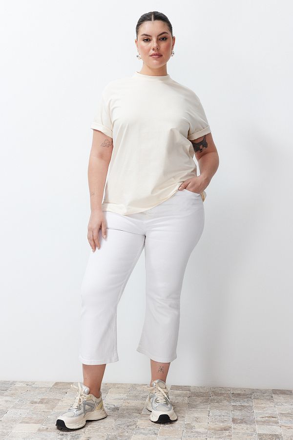 Trendyol Curve-High Waist Plus Size Jeans - Short Spanish Leg TBBSS24CJ00019 1