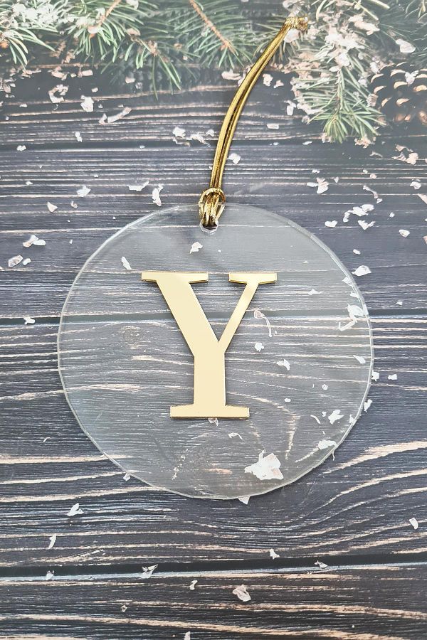 PEKSHOP-New Year's Tree Ornament with Initials - Gold Initial New Year's Ornament 1