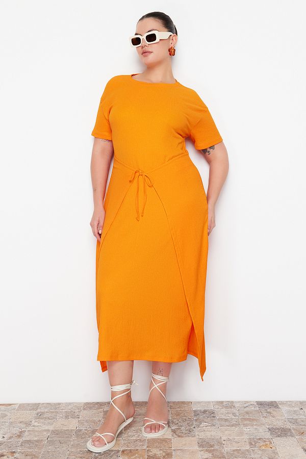 Trendyol Curve-Oranžové šněrovací detailní midi pletené šaty TBBSS24AH00085 1