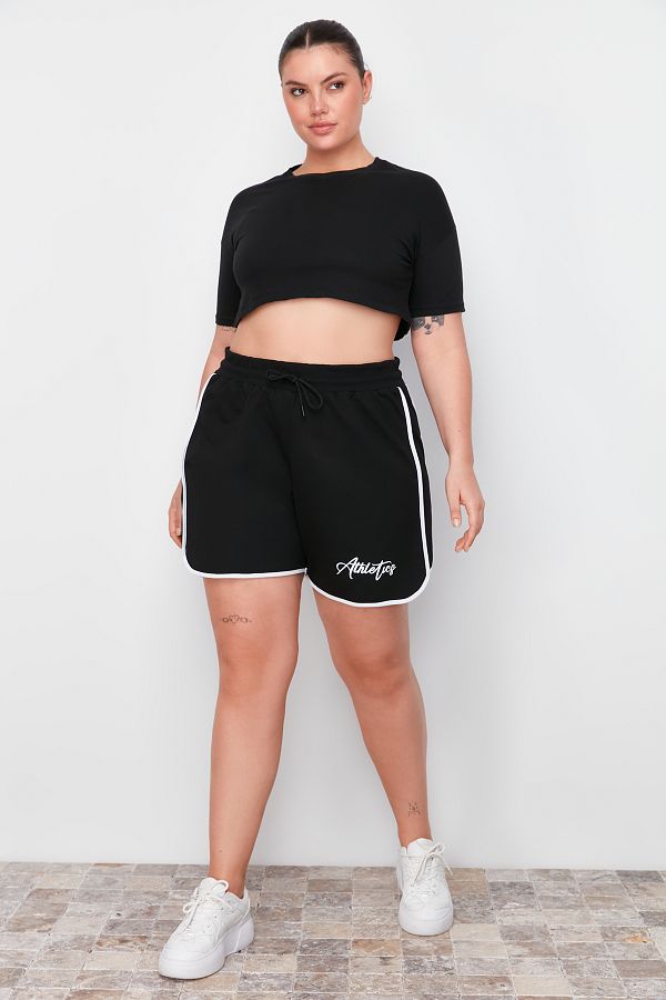 Trendyol Curve-Plus Size Black Knitted Shorts - Slogan Print with Piping Detail Tbbss24Ap00028 1
