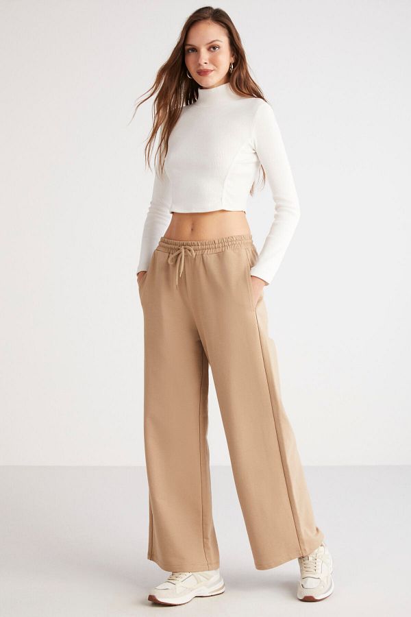 Sweatpants baggy top skinny bottom store