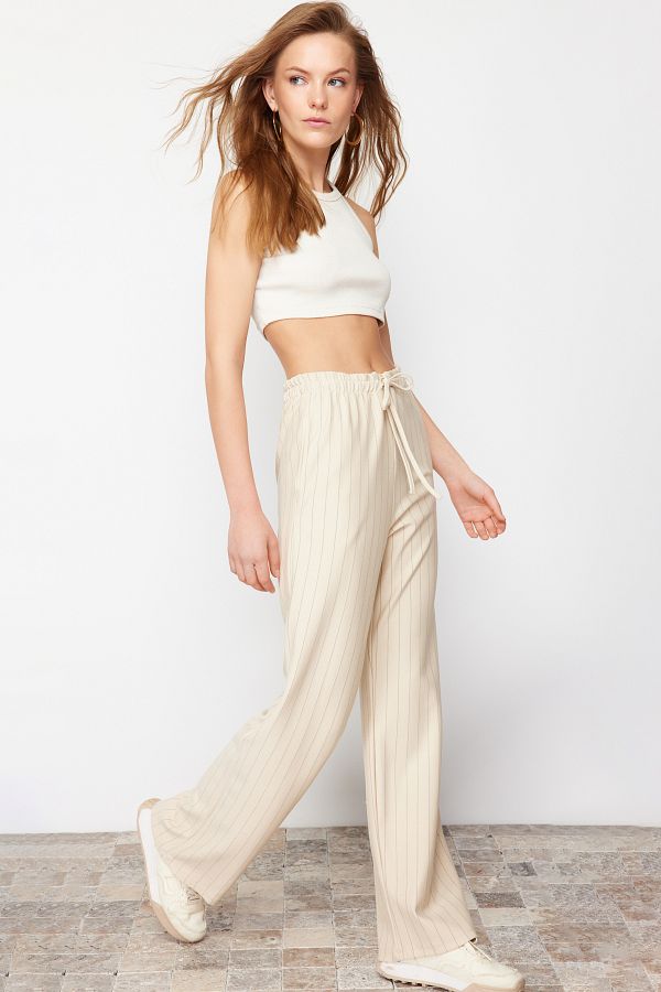 Trendyol Collection-Pantaloni elastici cu tăietură dreaptă/dreaptă cu dungi groase bej TWOSS24PL00072 1