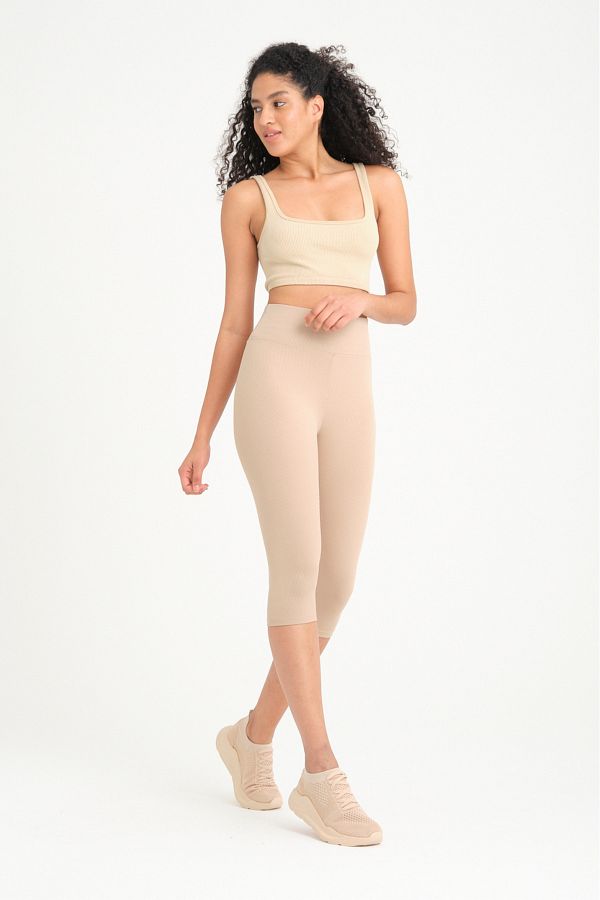 Cream capri leggings top