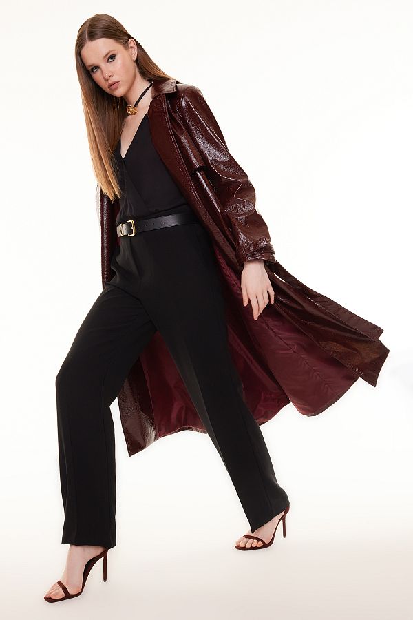 Trendyol Collection-Trench oversize roșu claret cu tăietură largă din piele lacuită TWOSS24TR00022 1