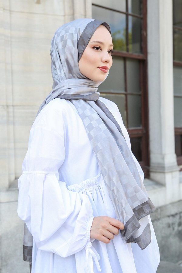 Hint İpek-Checkerboard Patterned Monogram Shawl Monov03-01 1